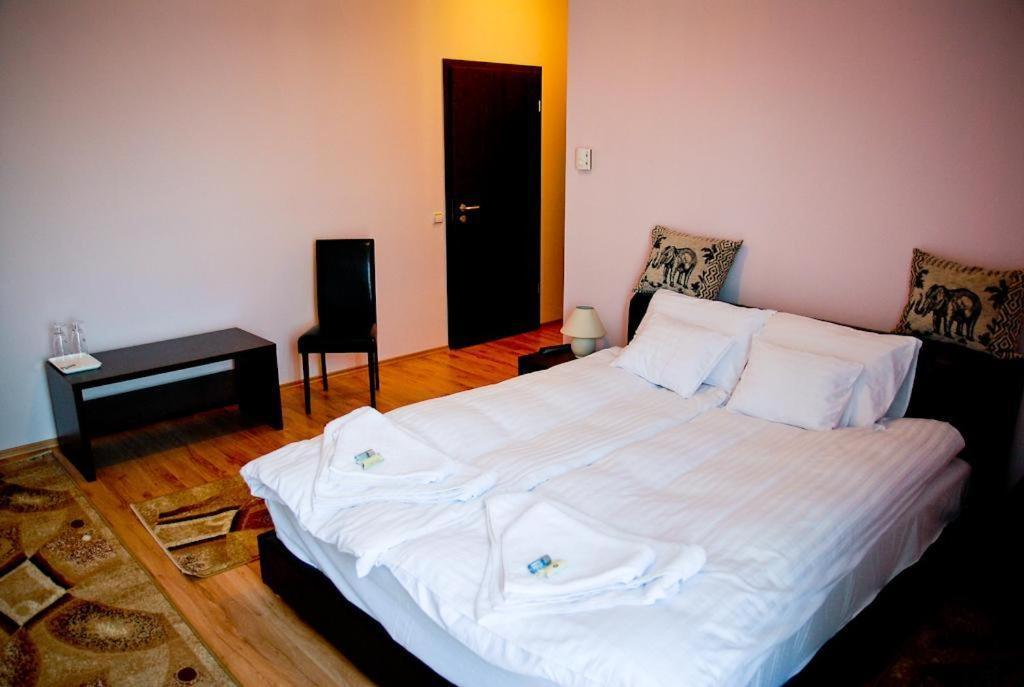 Pazonyi Fogado Es Etterem Hotel Nyirpazony Bilik gambar