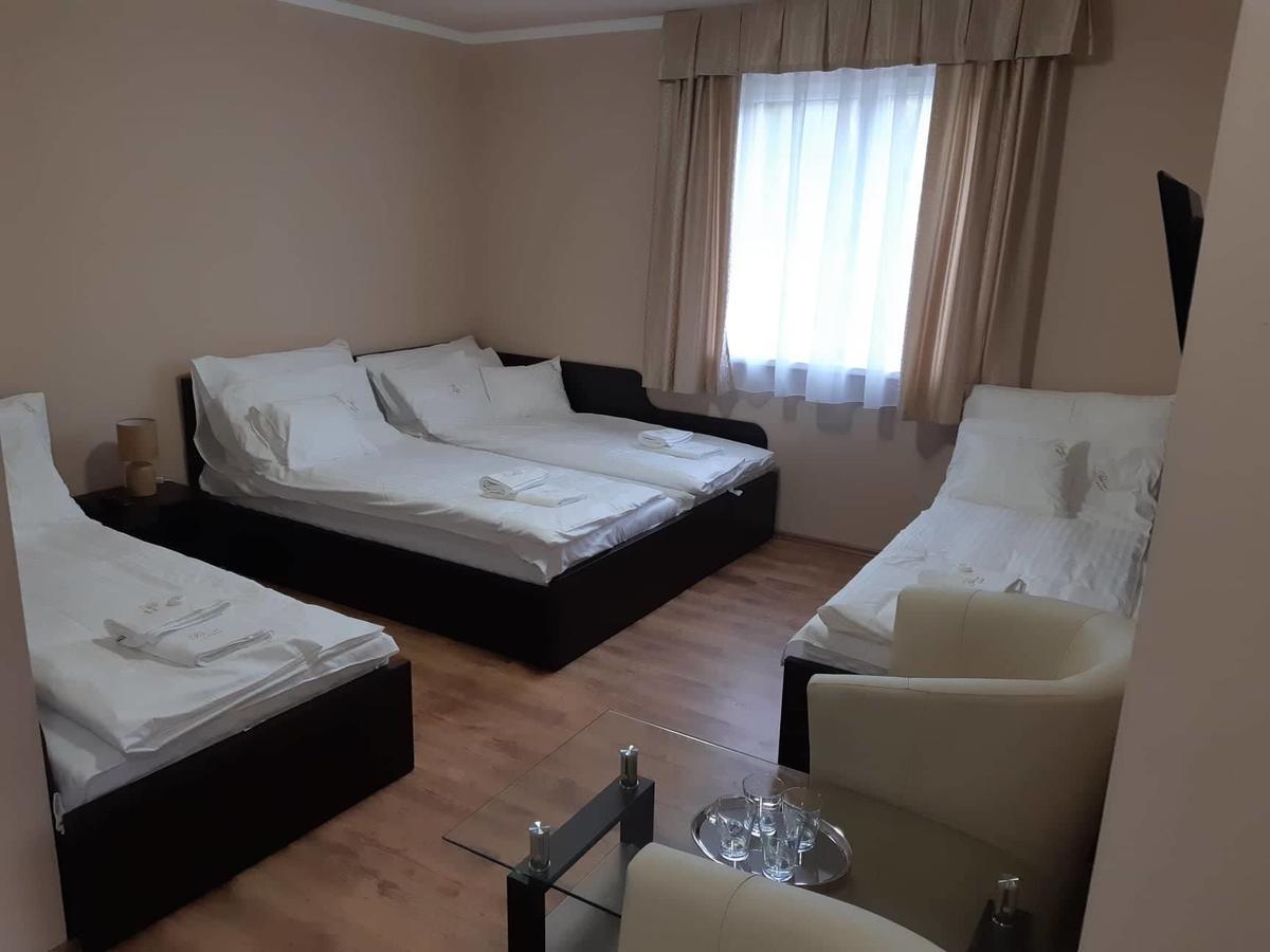 Pazonyi Fogado Es Etterem Hotel Nyirpazony Luaran gambar